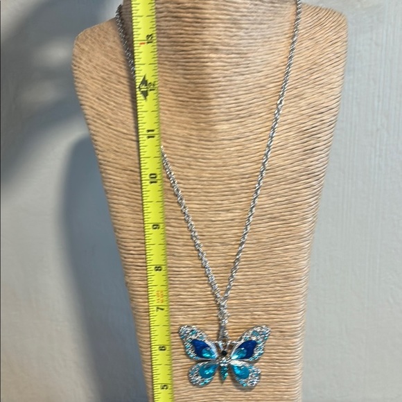 Paparazzi Blue and Silver Necklace with Intricate Design - Picture 9 of 12